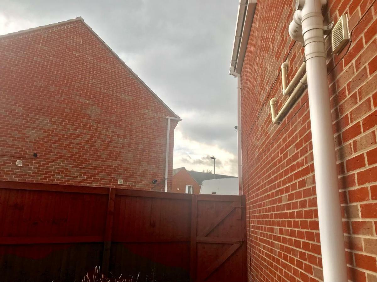 House Shared, New Build 36 Nottingham 3Bedrooms Bagian luar foto